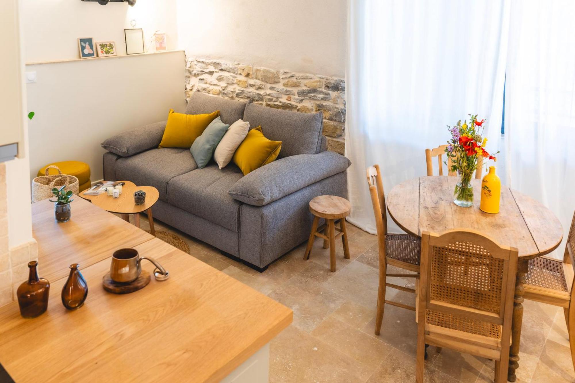 Les Terres Aoyama Hotel Saint Julien Les Rosiers Exterior photo
